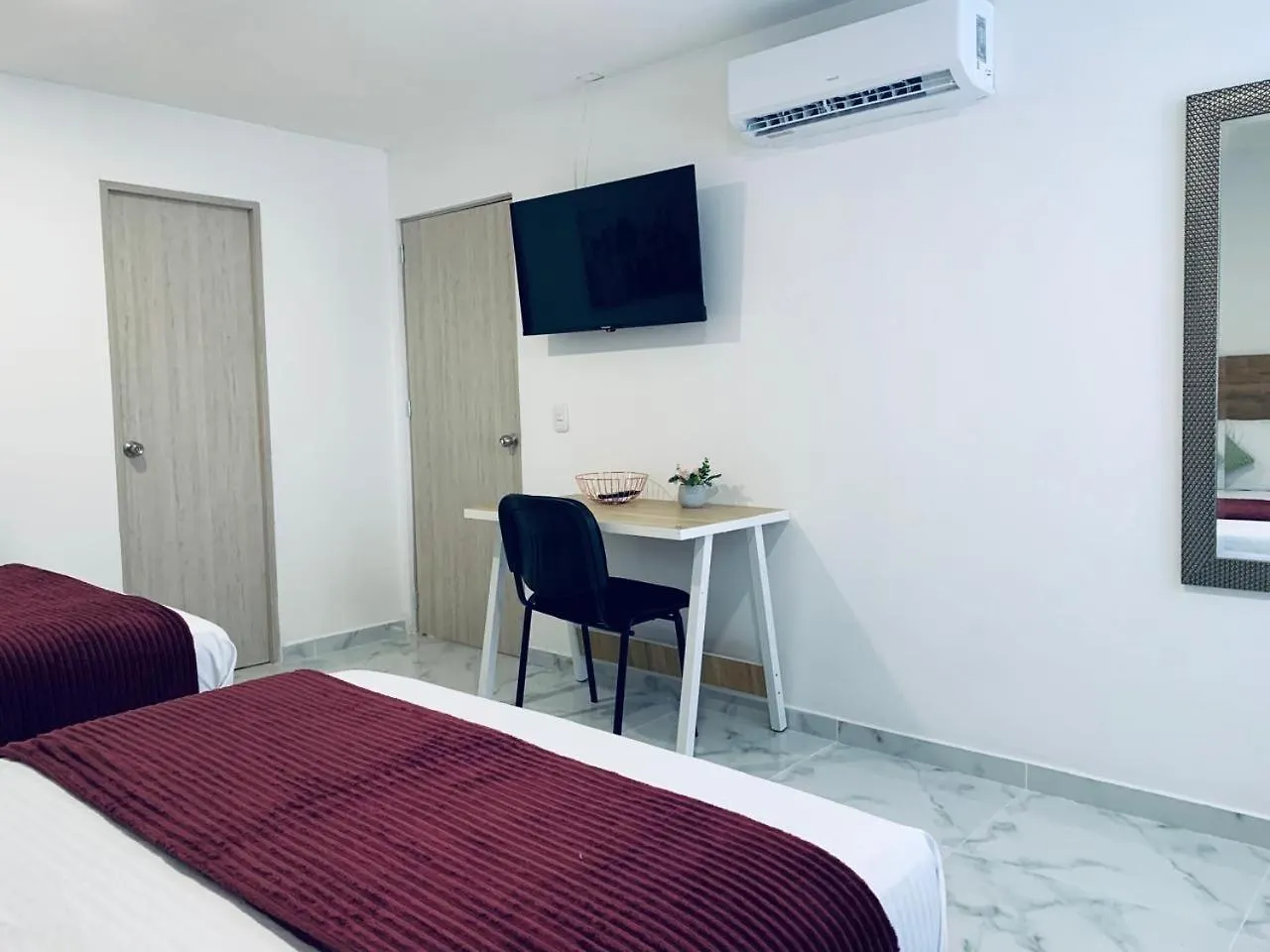 Lindo Apartamento En Cartagena El Laguito Bocagrande Con Vista Al Mar